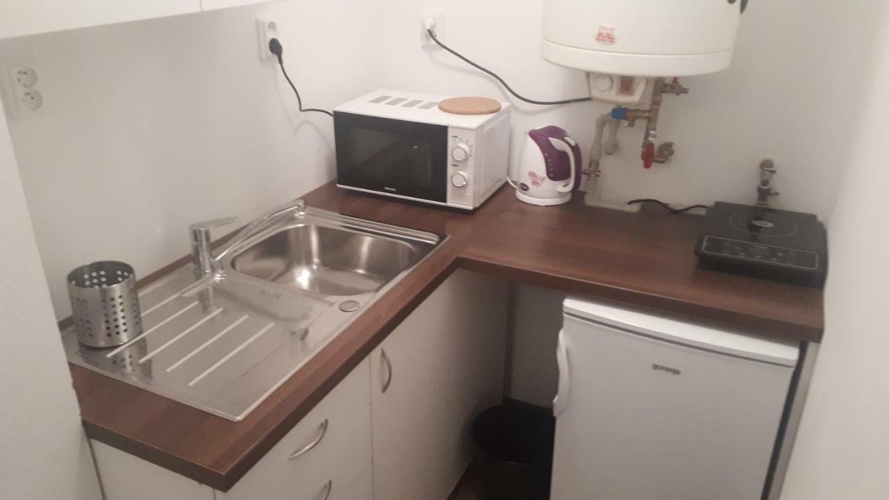 Apartman - Sukromie V Meste ブラチスラヴァ エクステリア 写真