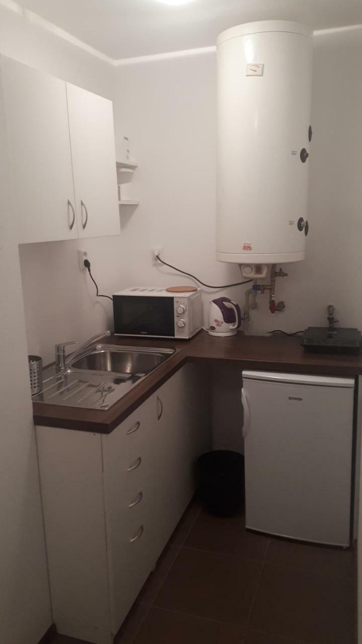Apartman - Sukromie V Meste ブラチスラヴァ エクステリア 写真
